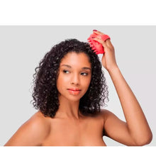 Load image into Gallery viewer, Brosse massante cuir chevelu Scalp brush innovation - POPMYCURLS BOX PARIS