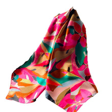 Load image into Gallery viewer, Grand foulard satiné chic 70x70cm 4 saisons - POPMYCURLS BOX PARIS